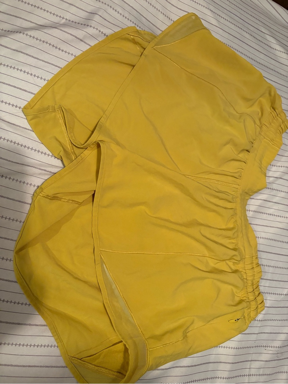 lululemon athletica Hotty Hot 2.5 Bright Yellow Running Shorts